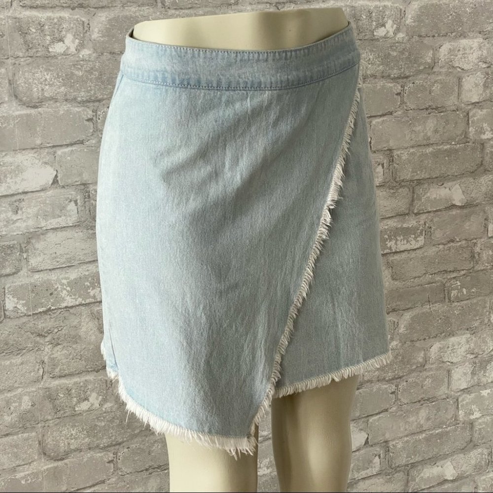 Minkpink Fringe Jean Mini Skirt 🎉HOST PICK🎉 - Picture 3 of 16